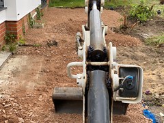 636D96D5-E09E-4B53-9A6D-1D6B45A62222